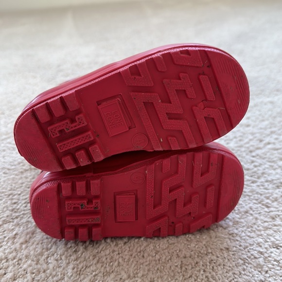 Lone Cone Rain Boots with Unicorns Size 4 (kids). - Picture 4 of 6